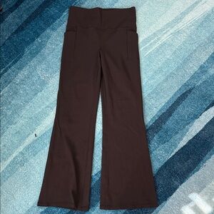 Athleta black salutation stash ribbed Flare Pants